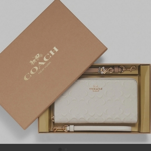 Sold Out a - Picture 13 of 15